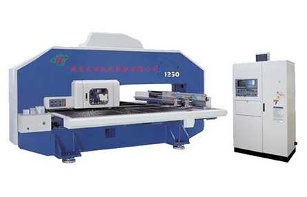 ·HRT、VT、ET系列--HRT系列轉塔沖床